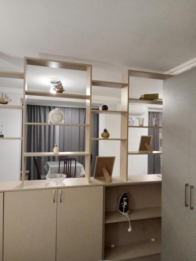 Izmir Apartment Баку Екстериор снимка