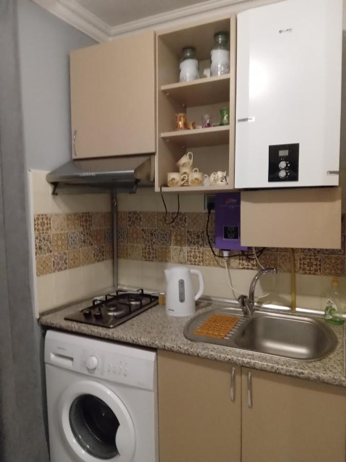 Izmir Apartment Баку Екстериор снимка