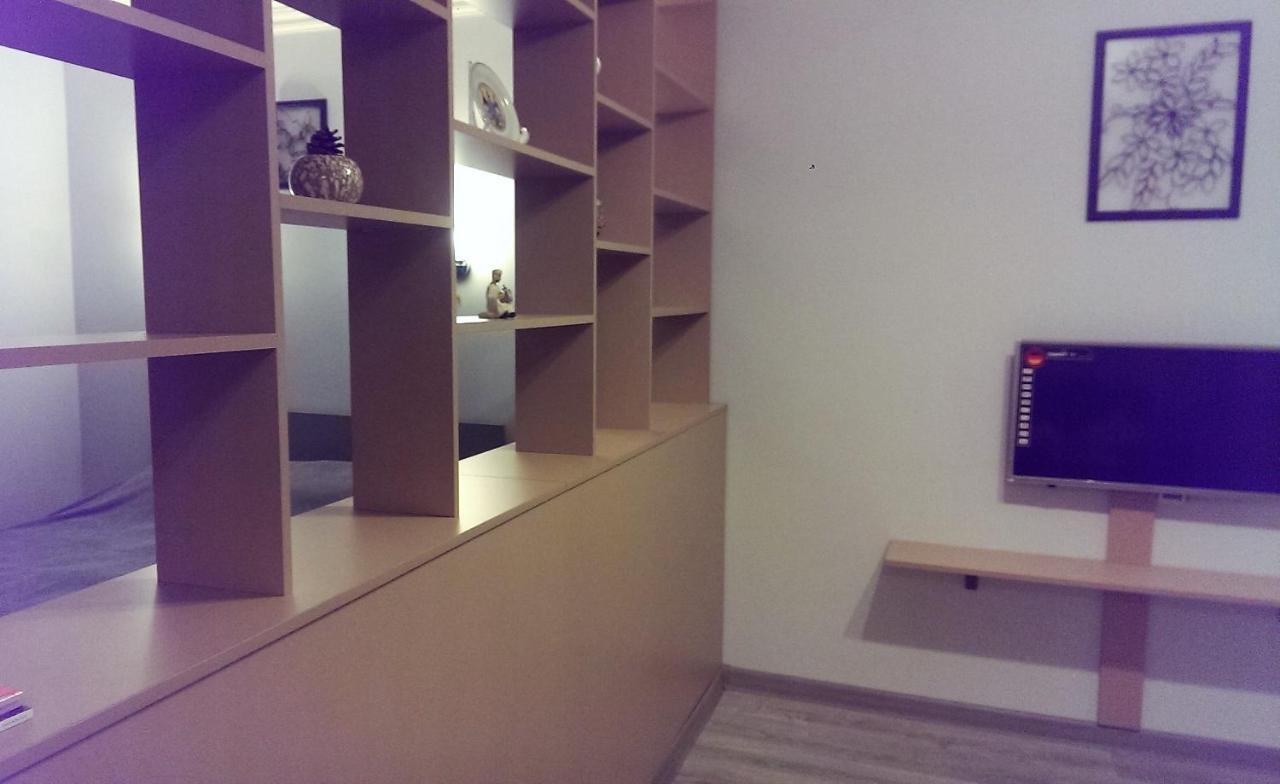 Izmir Apartment Баку Екстериор снимка