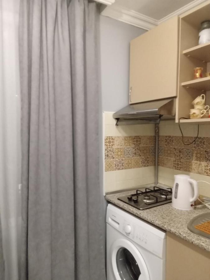 Izmir Apartment Баку Екстериор снимка