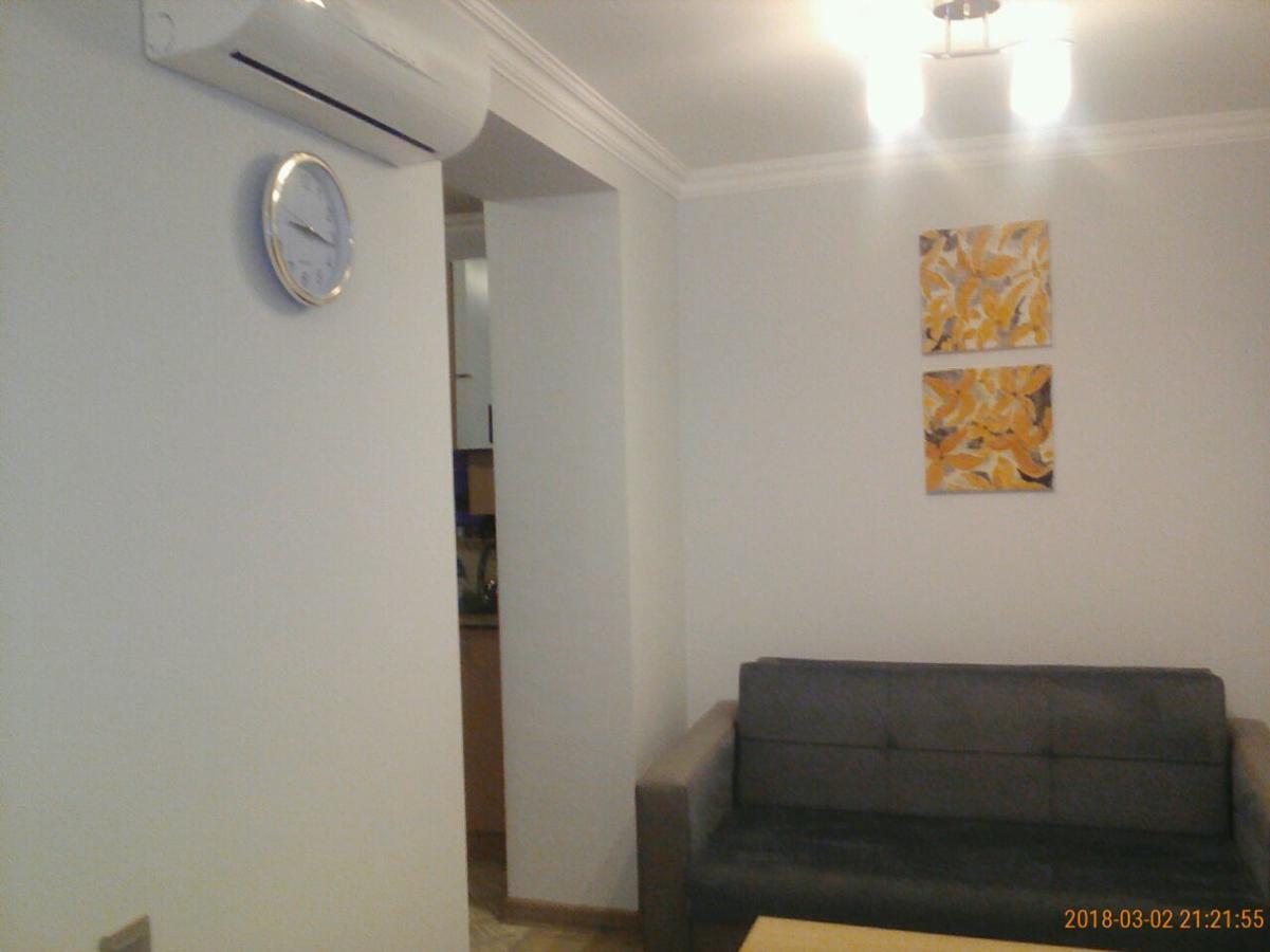 Izmir Apartment Баку Екстериор снимка