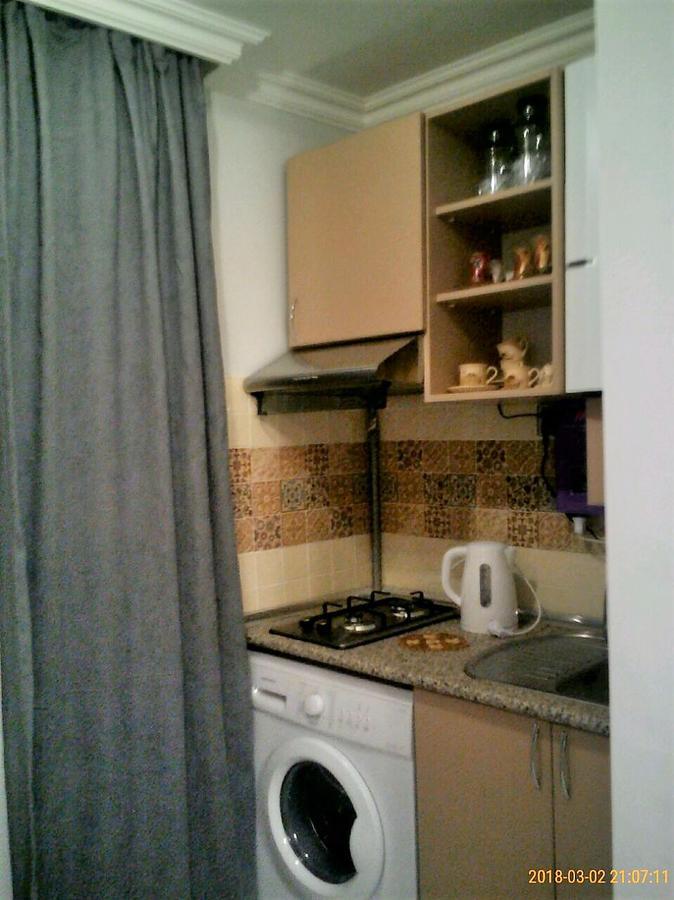 Izmir Apartment Баку Екстериор снимка